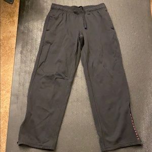 Nike therma-fit sweatpants.